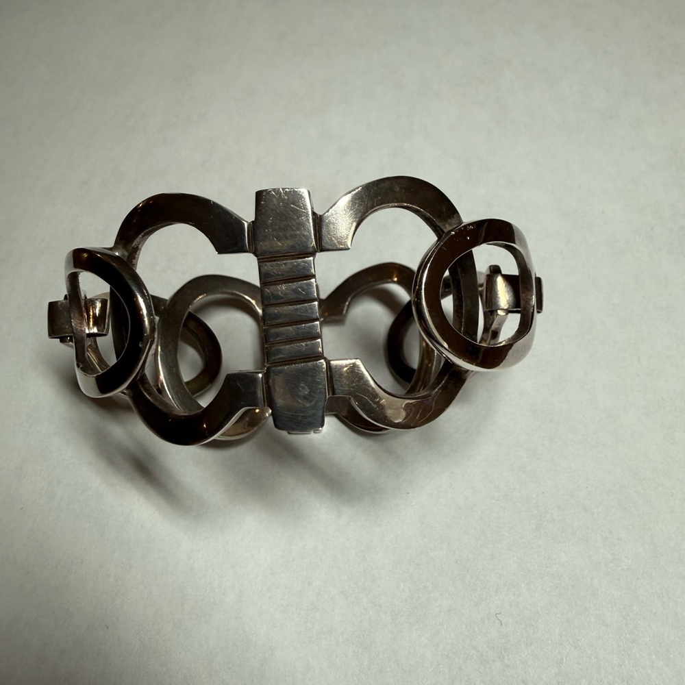 Vintage silver cuff/bangle